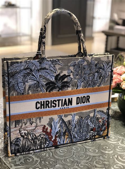 price dior handbag canadian 2019|how expensive is Dior.